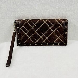 Laundry by Shelli Segal 100% Lambskin Gold Chains Wristlet Wallet Brown